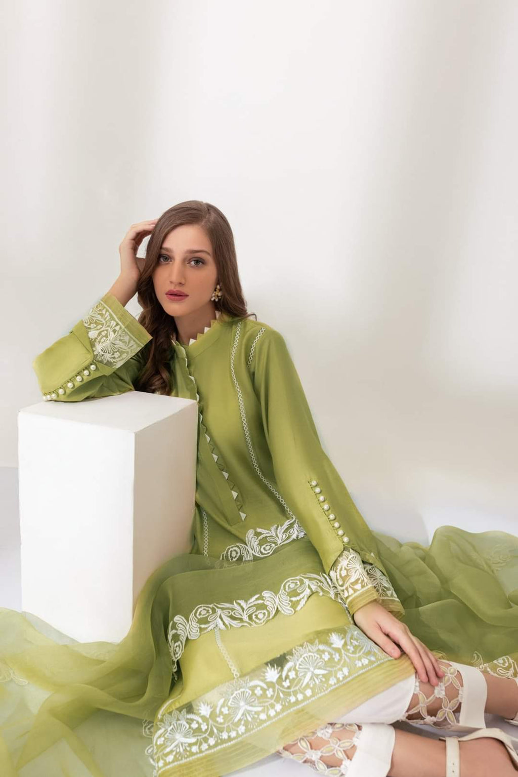 Sunia Manahil | 3-Piece Embroidered Unstitched Summer Suit